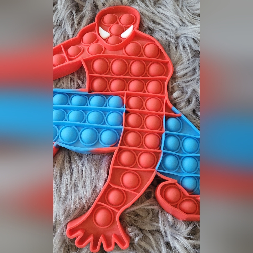 Large popit spiderman; fidget toy - Picture 3 of 5